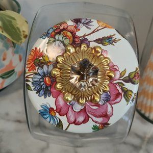🌺🫙 MacKenzie-Childs Sweets Jar with Flower Market Enamel Lid - White